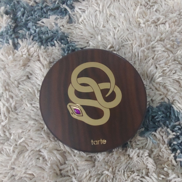 Brand new tarte eyeshadow - Picture 1 of 3